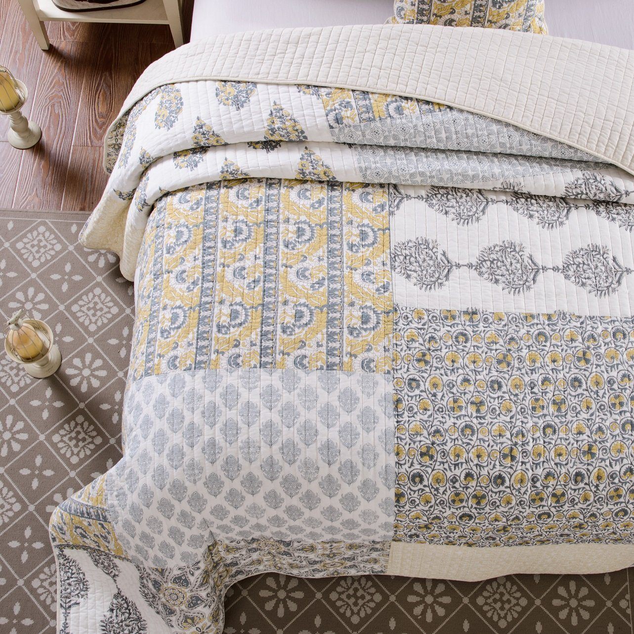 DaDa Bedding Honey Comb Elegance Floral Cotton Patchwork Bedspread Set